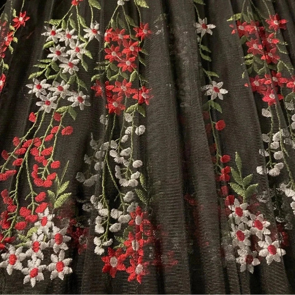 Moon Collection Women's Pleated Midi Skirt Black Floral Embroidered S - Picture 10 of 15